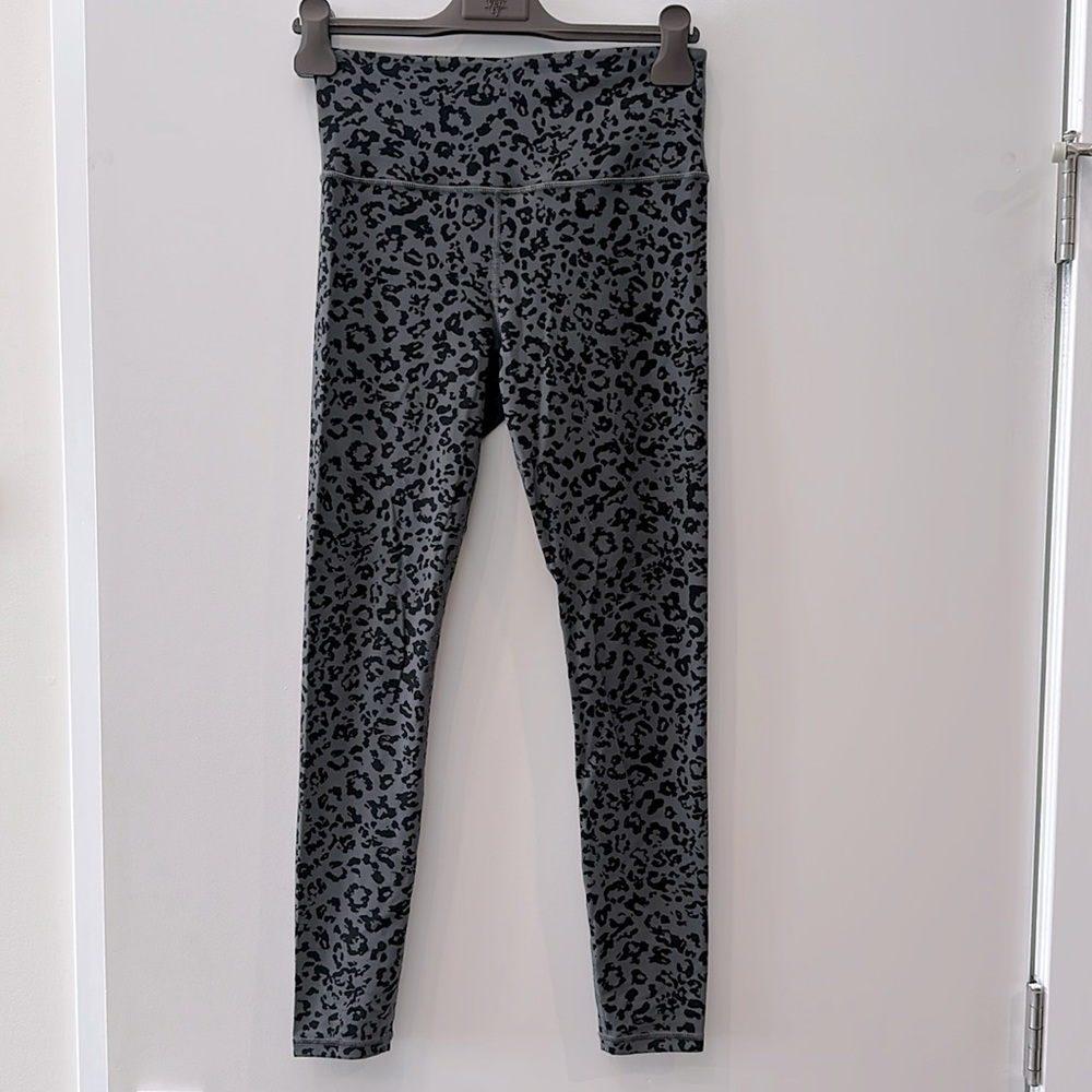 ATHLETA ELATION ULTRA HIGH RISE TIGHT SIZE SMALL SUPER SOFT